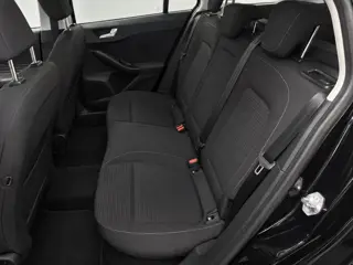 Foto 20 van Ford Focus Wagon 1.0 EcoBoost Titanium Business // NAVI // CAMERA&PDC // CLIMA // STUUR&STOELVERWARM