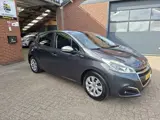 Foto 24 van Peugeot 208 1.2 PureTech Urban Soul, Dealer oh. Airco, Navi