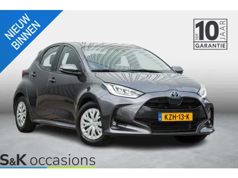 Toyota Yaris 1.5 Hybrid 10j Garantie NAVI BSM PDC