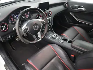Foto 15 van Mercedes-Benz A-klasse AMG 45 4MATIC ORIG NL / DEALER OH / MILLTEK / PANORAMADAK / KUIPSTOELEN / HAR