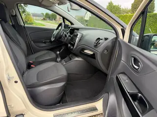 Foto 20 van Renault Captur 0.9 TCe Dynamique 69Dkm | Org. NL | Navi | PDC | A.S. Banden | Keyless