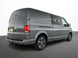 Foto 25 van Volkswagen Transporter 2.0 TDI L2H1 Automaat Dubbele Cabine Airco Cruise Control Navigatie Parkeerse