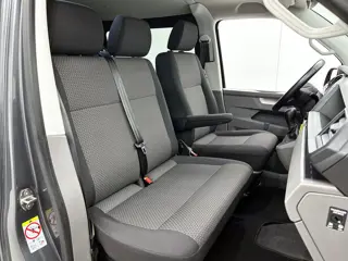 Foto 13 van Volkswagen Transporter 2.0 TDI L2H1 Automaat Dubbele Cabine Airco Cruise Control Navigatie Parkeerse