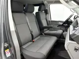Foto 23 van Volkswagen Transporter 2.0 TDI L2H1 Automaat Dubbele Cabine Airco Cruise Control Navigatie Parkeerse