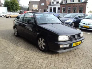 Foto 16 van Volkswagen Golf Cabriolet 1.8