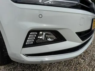 Foto 17 van Volkswagen Polo 1.0 TSI Highline Business Automaat | Carplay | PDC | Stoel VW | LM | Trekhaak