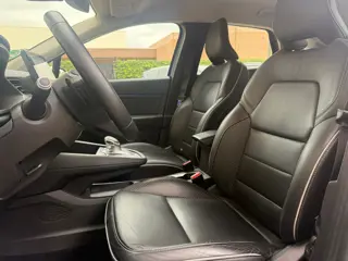 Foto 15 van Renault Captur 140PK Edition One, Trekhaak, Bose geluid & Full led