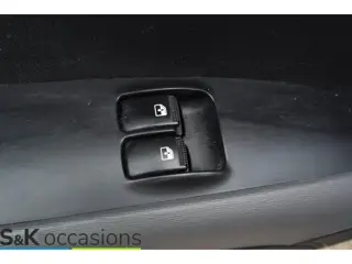Foto 15 van Hyundai i10 1.0 Pro AIRCO