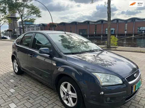 Ford Focus 1.6-16V Titanium