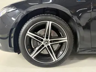 Foto 17 van Mercedes-Benz A-klasse 250 e Premium Plus AMG-Line*BOMVOL*