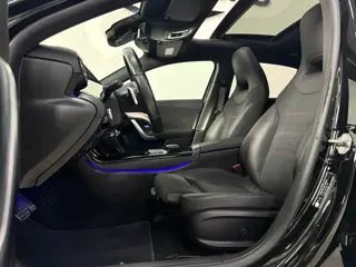 Foto 20 van Mercedes-Benz A-klasse 250 e Premium Plus AMG-Line*BOMVOL*