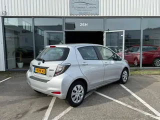 Foto 18 van Toyota Yaris 1.5 Full Hybrid Aspiration NAVI | CAMERA | CRUISE | CLIMATE CONTROL | ONDERHOUDEN |NAP