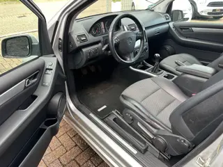 Foto 16 van Mercedes-Benz A-klasse 160 BlueEFFICIENCY Avantgarde