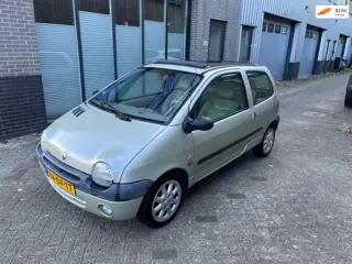 Renault Twingo 1.2 Air! Airco! Elek ramen! Pano dak! Leder!
