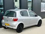 Foto 24 van Toyota Yaris 1.3 VVT-i Luna | 5-drs | Airco | Dealer onderhouden.