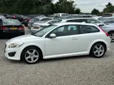 Foto 29 van Volvo C30 1.6 R-Edition Dealer Onderhouden Zeer Nette Auto Airco Cruise PDC LMV