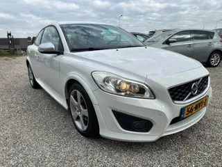 Foto 18 van Volvo C30 1.6 R-Edition Dealer Onderhouden Zeer Nette Auto Airco Cruise PDC LMV