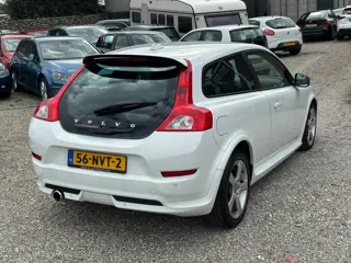 Foto 14 van Volvo C30 1.6 R-Edition Dealer Onderhouden Zeer Nette Auto Airco Cruise PDC LMV