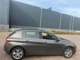 Foto 18 van Peugeot 308 1.6HDI PANO XENON 6BAK CLIMA (bj 2014)