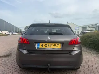 Foto 12 van Peugeot 308 1.6HDI PANO XENON 6BAK CLIMA (bj 2014)