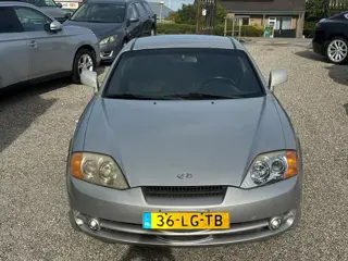 Foto 15 van Hyundai Coupé 2.0i FX Airco Nette Auto Rijdt Top Goed Onderhouden