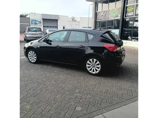 Foto 13 van Opel Astra 1.6 Sport