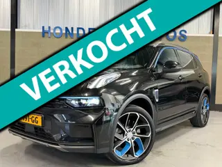 Lynk & Co 01 1.5 | PANO | ZWARTE HEMEL | 360 CAM | NAP | INFINITY | CARPLAY | LED | BLIS | ADAPT.CRU