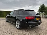 Foto 23 van Audi A4 Avant 3.0 TDI quattro Pro Line S Automaat | PanoDak | PDC | Stoel VW | 19''LM