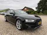 Foto 25 van Audi A4 Avant 3.0 TDI quattro Pro Line S Automaat | PanoDak | PDC | Stoel VW | 19''LM