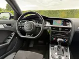 Foto 28 van Audi A4 Avant 3.0 TDI quattro Pro Line S Automaat | PanoDak | PDC | Stoel VW | 19''LM