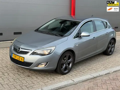Opel Astra 1.4 Turbo Sport | nieuwe distributieriem