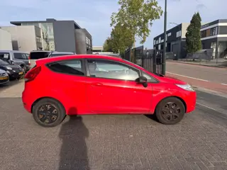 Foto 16 van Ford Fiesta 1.25 Limited AIRCO APK APRIL 2027