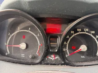Foto 20 van Ford Fiesta 1.25 Limited AIRCO APK APRIL 2027