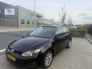 Foto 19 van Volkswagen Golf 1.6 TDI PANORAMA CLIMA NAVI BT 2015
