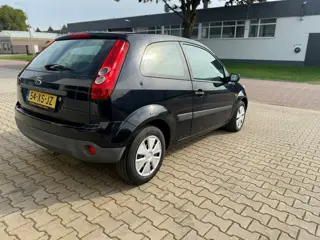 Foto 18 van Ford Fiesta 1.3-8V Cool & Sound Topstaat Airco Elek Ramen Dealer Onderhouden