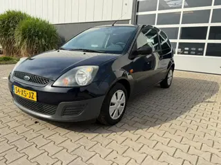 Foto 15 van Ford Fiesta 1.3-8V Cool & Sound Topstaat Airco Elek Ramen Dealer Onderhouden