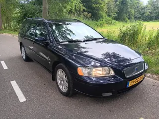 Volvo V70 2.5T AWD 210PK Automaat | Leder | Trekhaak | Nieuwe APK