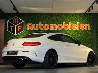 Foto 18 van Mercedes-Benz C-klasse Coupé 200 AMG Night ed. |PANO|NIEUWSTAAT|KEYLESS|F1-FLIPPERS