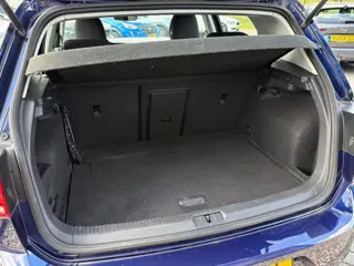 Foto 16 van Volkswagen Golf 1.0 TSI Comfortline | Navi | Airco | Cruise | PDC | Dealer Onderhouden | ORG NL |
