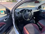 Foto 21 van Ford Fiesta 1.3 Futura Airco APK 20-07-2027