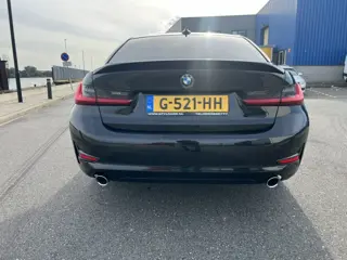 Foto 19 van BMW 3-serie 320i Executive Edition