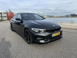 Foto 18 van BMW 3-serie 320i Executive Edition