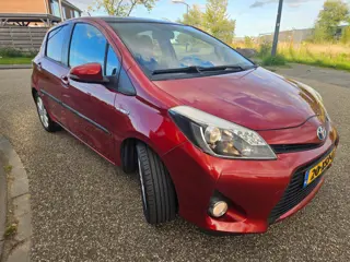 Foto 14 van Toyota Yaris 1.5 Full Hybrid Dynamic GARANTIE Glazen dak Navigatie Keyless Entry