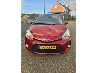 Foto 13 van Toyota Yaris 1.5 Full Hybrid Dynamic GARANTIE Glazen dak Navigatie Keyless Entry