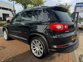 Foto 20 van Volkswagen Tiguan 2.0 TSI 200pk Sport&Style 4Motion R-Line Automaat Airco/ECC,Leder,Panoramadak,Xeno