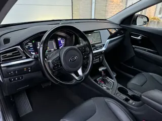 Foto 18 van Kia Niro 1.6 GDi PHEV DynamicLine Navi ACC Leder Led Carplay Camera Keyless Facelift Hybrid