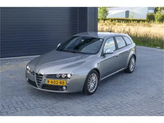 Alfa Romeo 159 Sportwagon 1.7 TBI Centenario Navi Stoelverwarming Leder Inruilkoopje