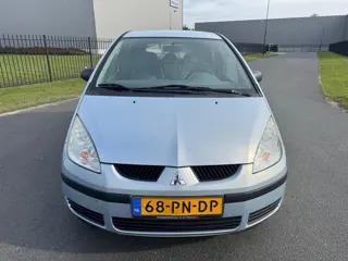 Foto 18 van Mitsubishi Colt 1.1 Inform|Apk 9-2027|Bj 2004|5 drs|Nette auto