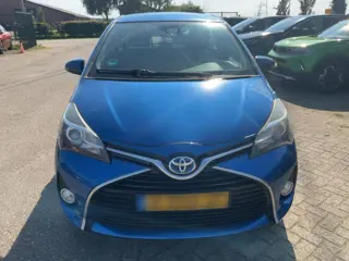 Foto 18 van Toyota Yaris 1.5 Hybrid Trend 75 pk (2016) | Automaat | 75.078 km | Camera | Navi | Keyless | 1 op 3