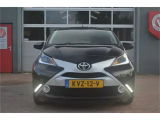 Foto 14 van Toyota Aygo 1.0 VVT-i x Leder, Camera, 12 mnd. gar.